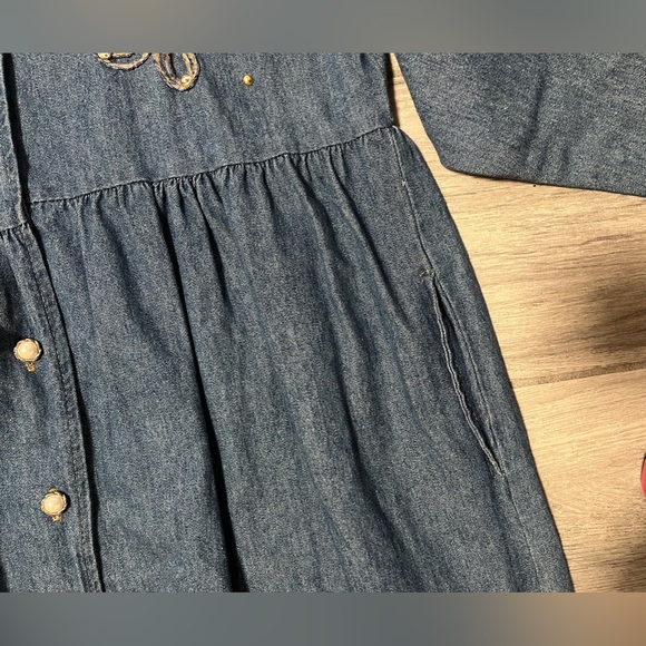 Miss & Mrs Vtg Women’s Blue Medium Denim Flower embroidery decor Dress - Picture 9 of 15